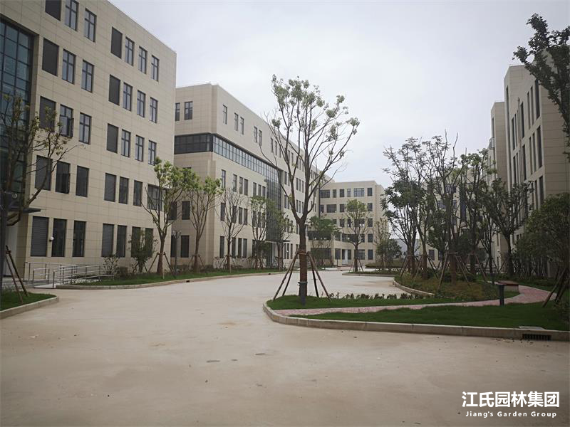 上海华怡(企业)集团有限公司奉贤基地绿化项目工程——江氏园林